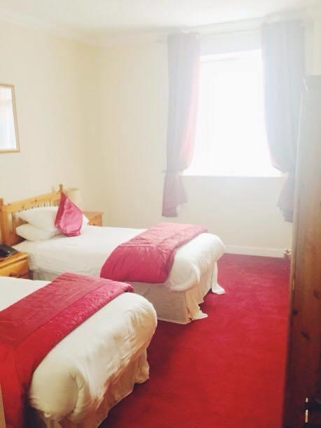 The Western Hotel Claremorris Pokoj fotografie